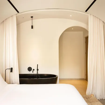 Radisson Blu Zaffron Resort, Santorini (Adults Only)-2